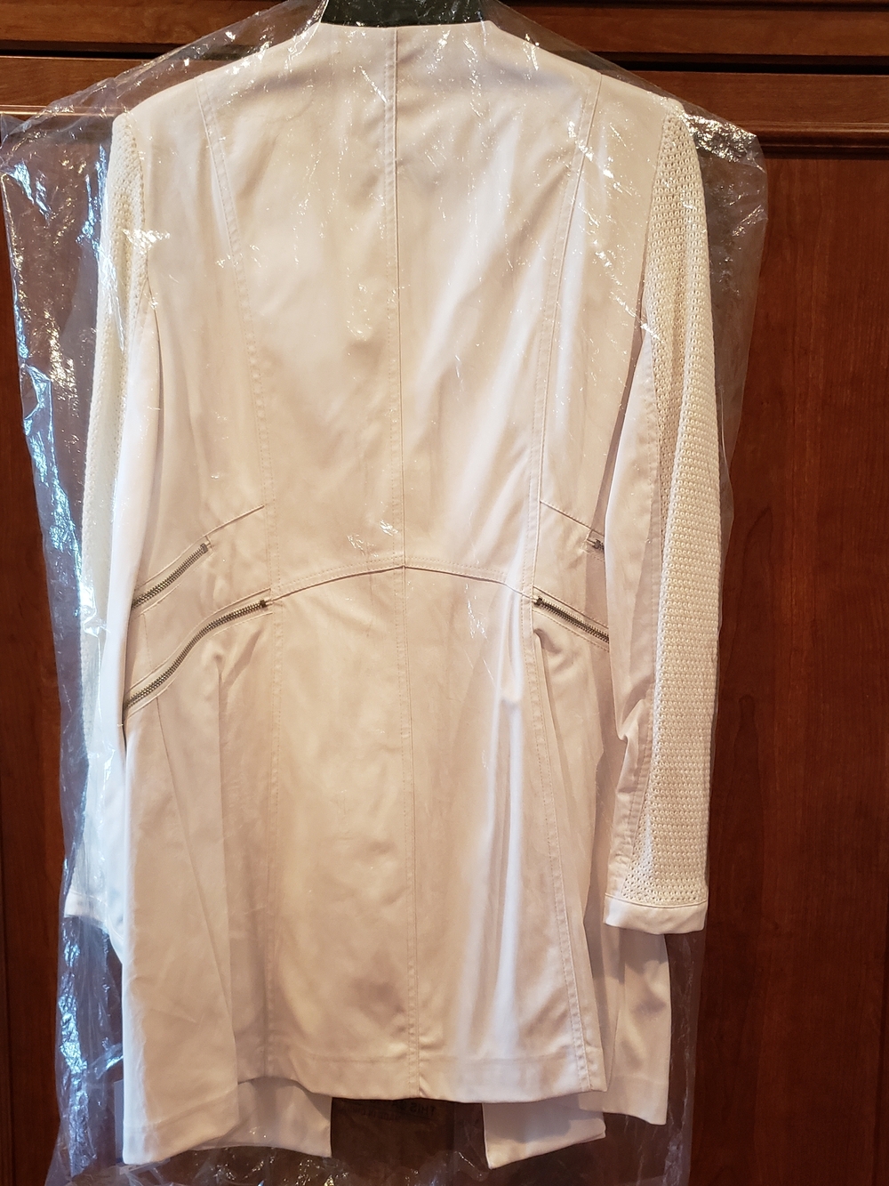 Insight NEW Long Jacket White Vegan Leather Knit Sleeves Women's 12 - Picture 4 of 16